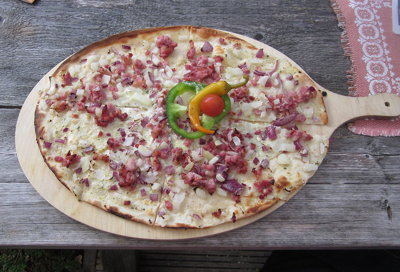 La recette de la flammekueche, la tarte flambée alsacienne&nbsp;traditionnelle