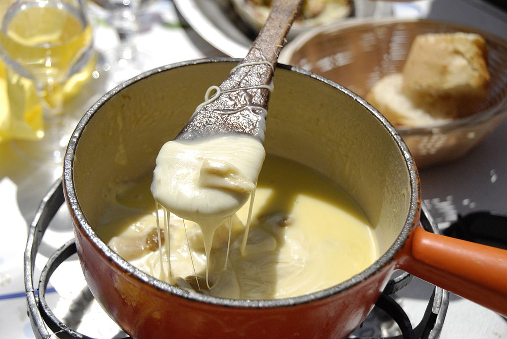 Comment préparer une fondue savoyarde