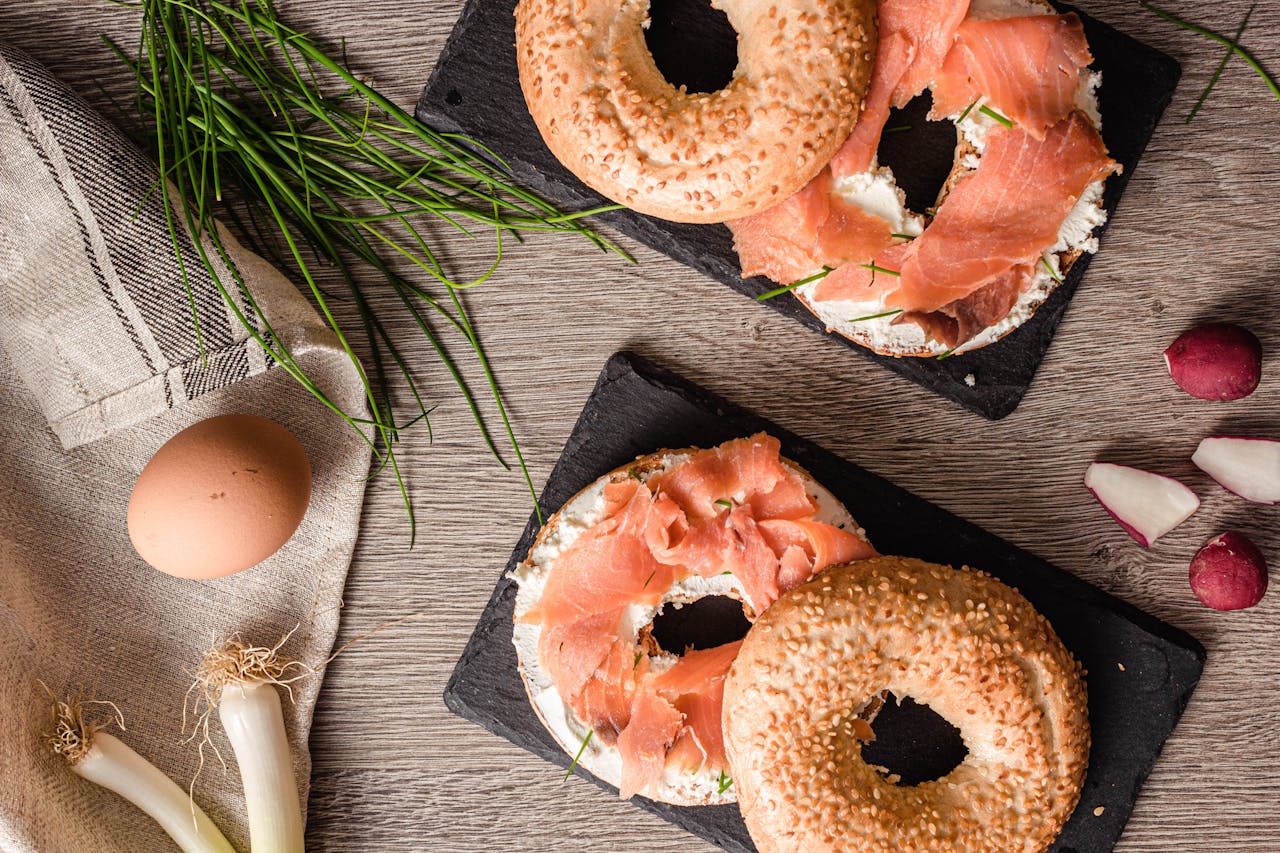 Recette de bagel au saumon facile et savoureuse