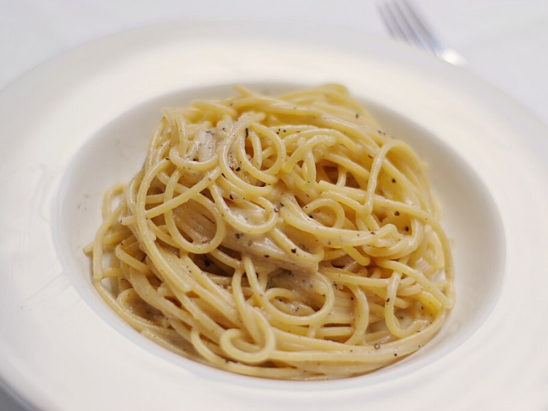 La recette italienne des spaghettis cacio e&nbsp;pepe