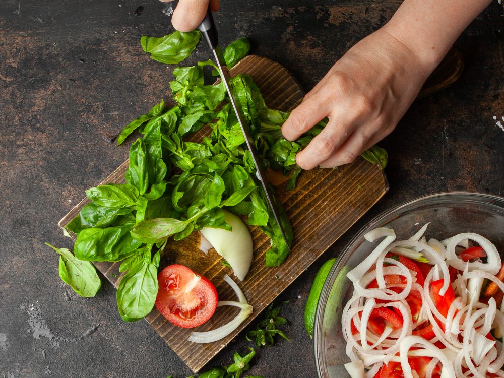 Comment intégrer le basilic en cuisine ?