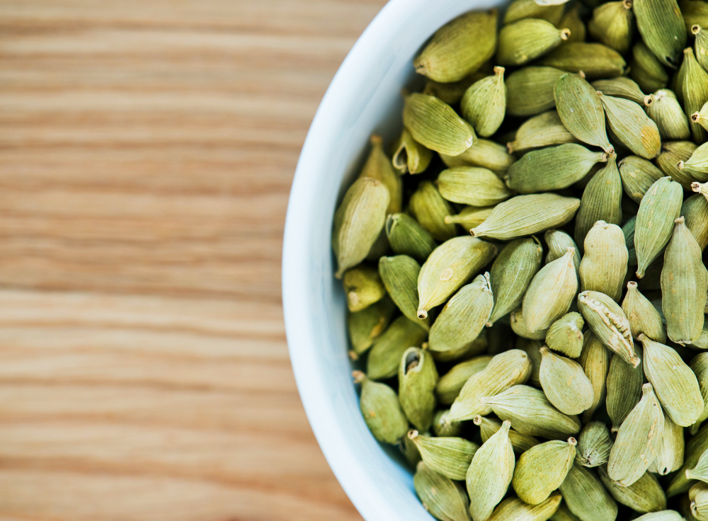 Cardamome : bienfaits, utilisations et recettes de cuisine avec cette plante&nbsp;herbacée