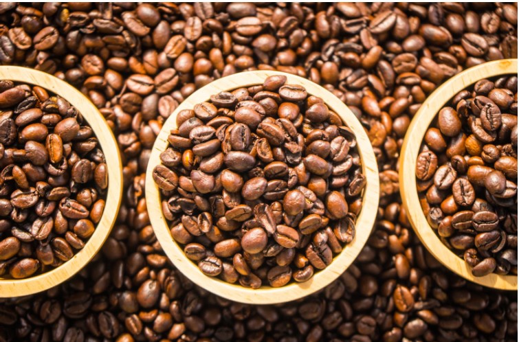 Comment Choisir le Café Idéal Selon Vos Goûts : Guide Complet des Origines et Variétés de&nbsp;Grains